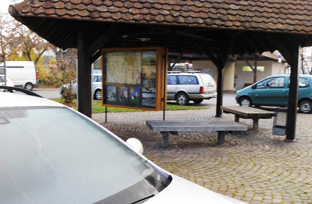 Das wilde Parken am Bahnhof Efringen-K...n Park- und-Ride-Platz zu Ende gehen.   | Foto: langelott