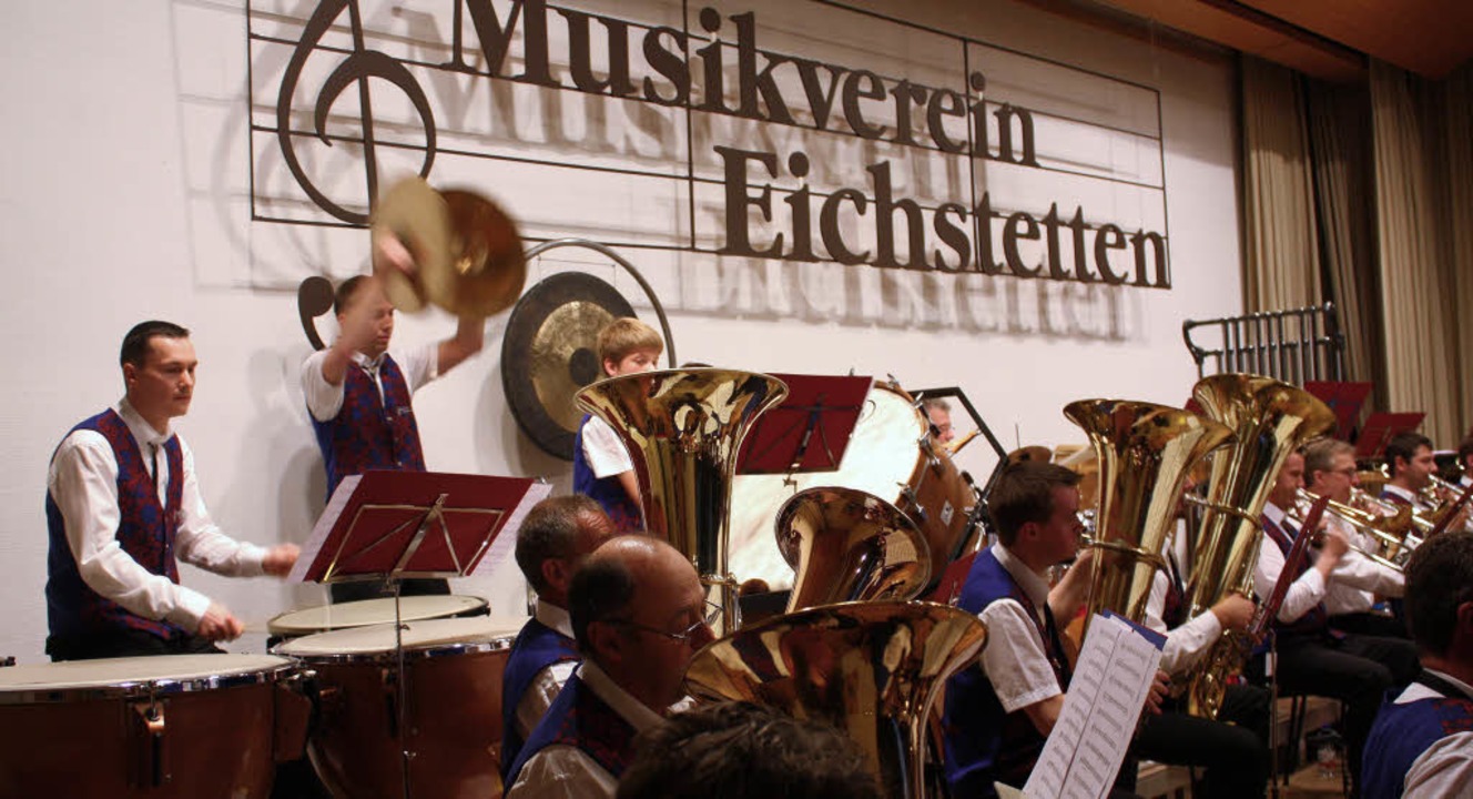 Voll ins Zeug legten sich die Eichstetter Musiker beim Frhjahrskonzert.   | Foto: christa rinklin
