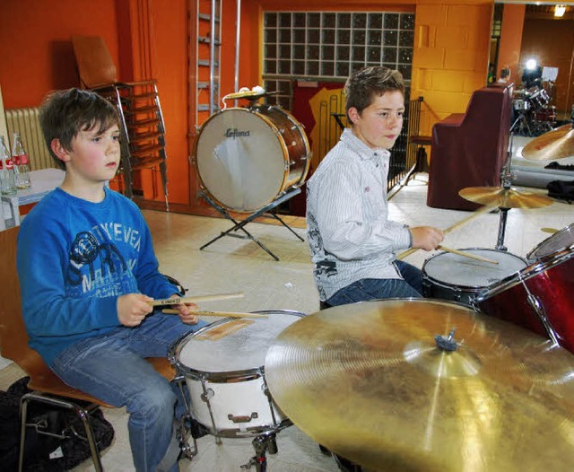 Hier ben die jngsten Schlagzeuger frs Konzert.   | Foto: Elfriede Mosmann