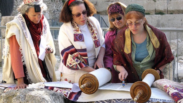 Feministische Jdinnen vor der Klagemauer in Jerusalem  | Foto: Inge Gnther