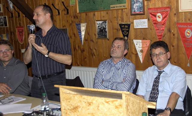 Bei der BSC-Generalversammlung erlute... rechts Achim Meyer und Dieter Bhler.  | Foto: A. Peter