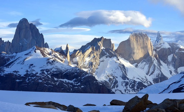 Das Cerro Torre und Cerro Fitz Roy Mas...der chilenisch-argentinischen Grenze.   | Foto: matthias und katharina dufner