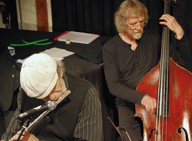 Jiri Stivin (links) und Ali Haurand ga...m Jazztone mit dem European Jazz Trio   | Foto: Mink