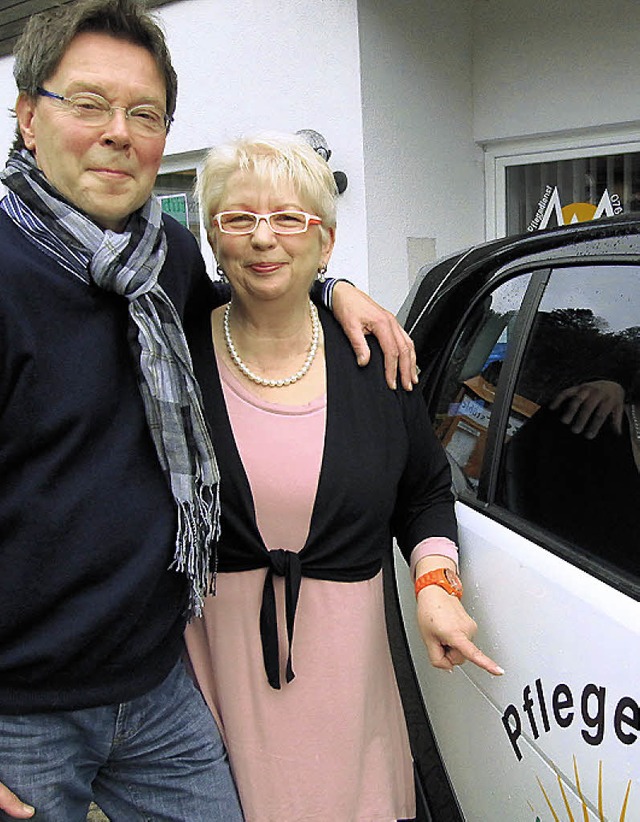 Machen eine Filiale in Laufenburg-Luttingen auf: Marianne und Werner Henschke.  | Foto: Susanne filz