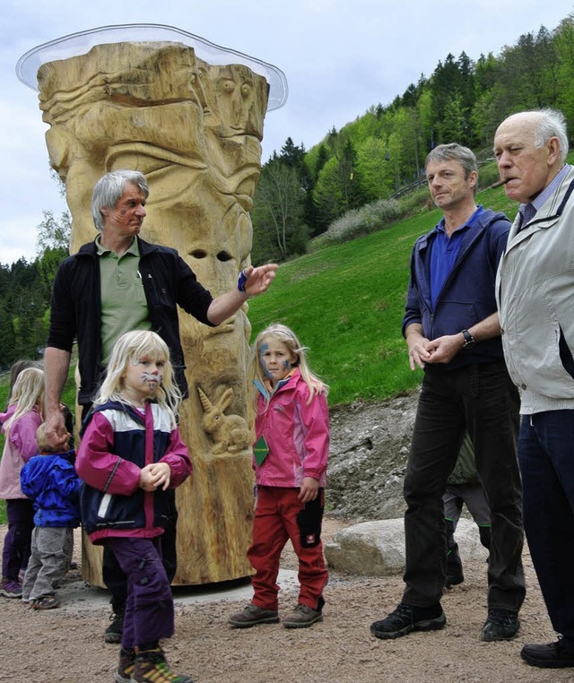 Zauberweginitiator Bernhard &#8222;Pi&...uf der Hasenmatte am Hasenhorn dabei.   | Foto: karin maier