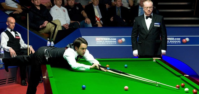 Bewundert und gefrchtet: Das Snooker-...rrible Ronnie O&#8217;Sullivan (Mitte)  | Foto: afp