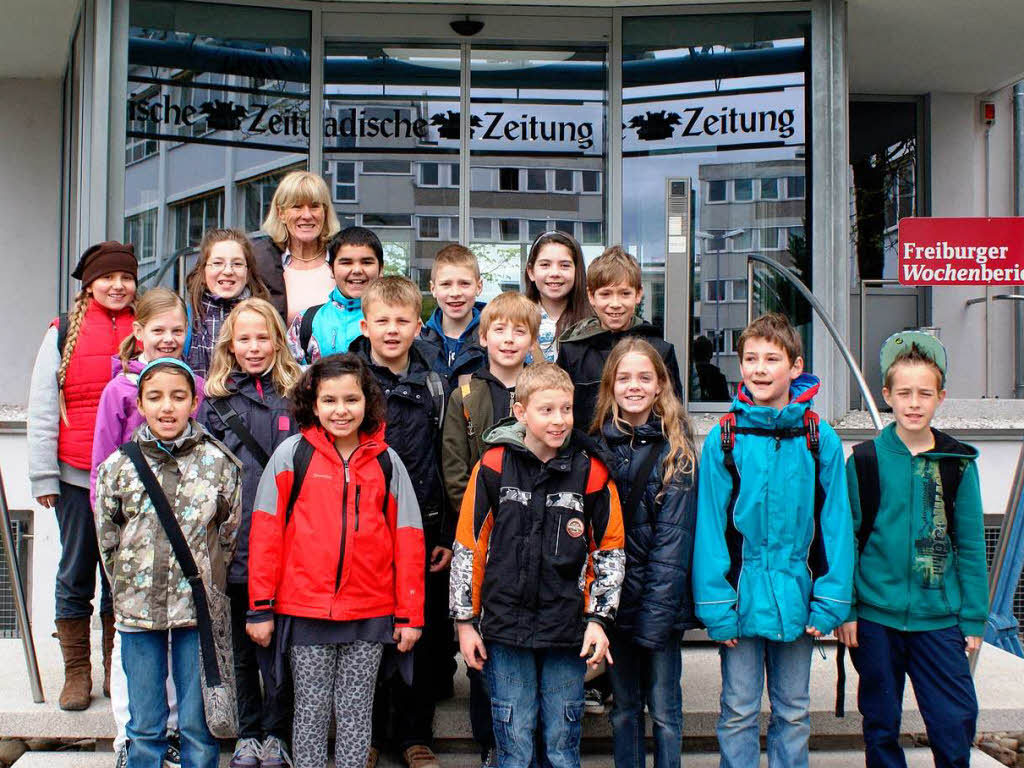 Die Klasse 4b der Grundschule in Umkirch mit ihrer Lehrerin Frau Monika Vogelmann