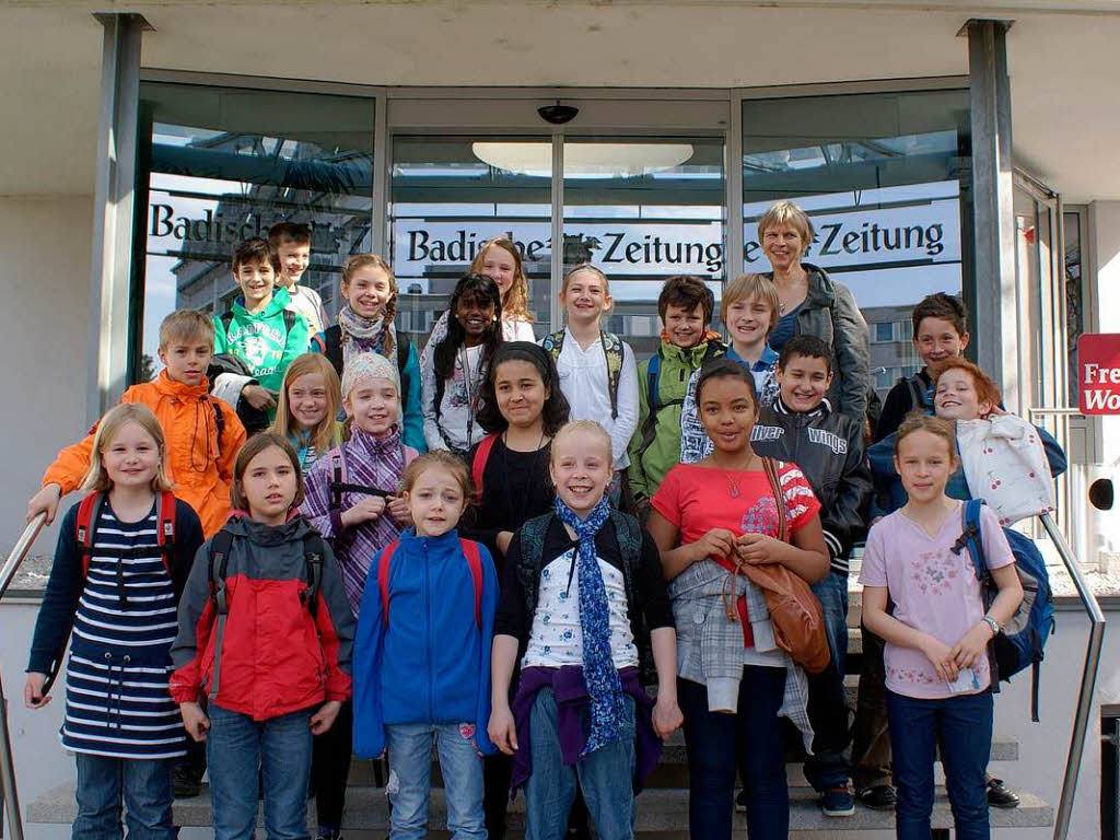 Die Klasse 4c der Grundschule in Denzlingen mit ihrer Lehrerin Frau Marianne Engel-Linser Die Klasse 4c der Grundschule in Denzlingen mit ihrer Lehrerin Frau Marianne Engel-Linser