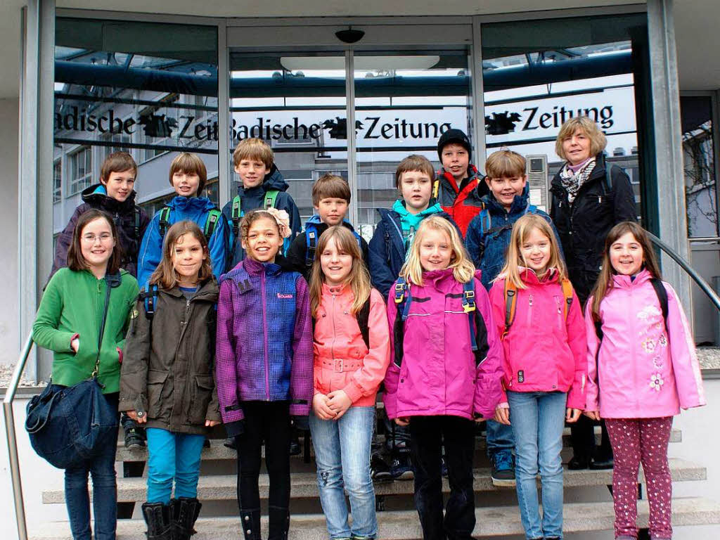 Die Klasse 4a der Schauinslandschule in Freiburg-Kappel mit ihrer Lehrerin Frau Gabriele Hätti Die Klasse 4a der Schauinslandschule in Freiburg-Kappel mit ihrer Lehrerin Frau Gabriele Hätti