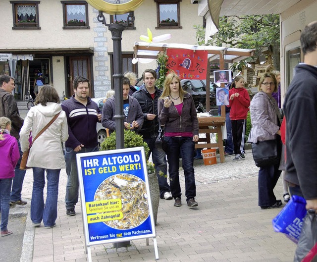 Bummeln, informieren und einkaufen in ... verkaufsoffenen Sonntag in Bonndorf.   | Foto: Juliane Khnemund