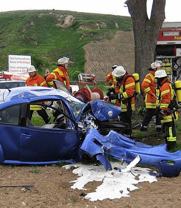 Schwerer Unfall Auf B 3 - Polizei Emmendingen - Badische Zeitung