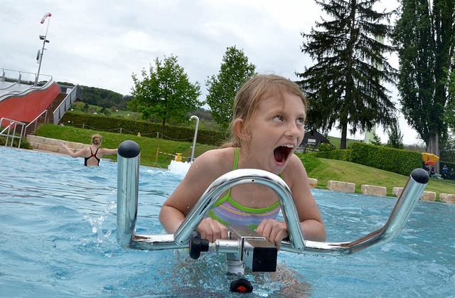 Das Unterwasserfahrrad war nur mit vie...arm wurde es im Wasser dennoch nicht.   | Foto: Barbara Ruda