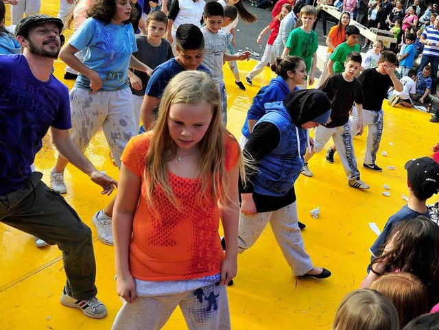 Die phantastische Schulstunde auf dem gelben Teppich  | Foto: Maurice Korbel