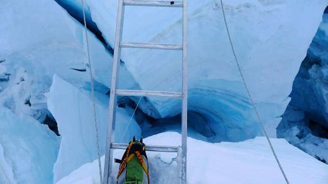 Eine der unzhligen Leiterpassagen im Eisbruch  | Foto: Richard Stihler