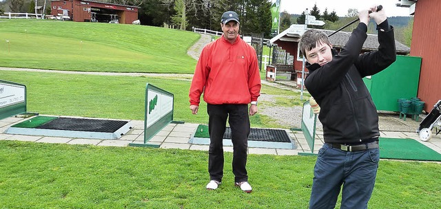 Ein Hole-in-one haben beide schon gesp...ian Landmann und Trainer Franco Russo   | Foto: simoneit