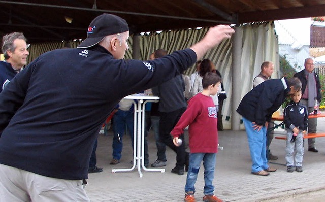 Saisonstart auf dem Holzener Bouleplatz   | Foto: Ines Bode