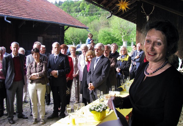 Die Prsidentin des Clubs, Nicoline vo...echts), und die Gste  in Schwrstadt   | Foto: Michael Gottstein