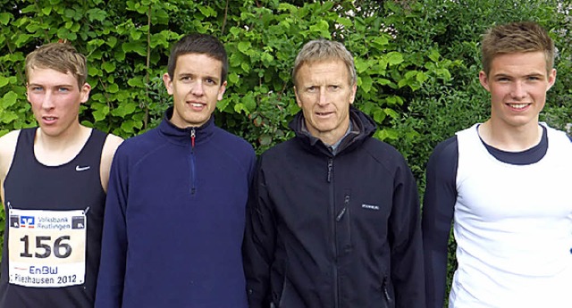 Sebastian Karl, Martin Maletz, Trainer Steffen Laube, Jan Schabel.  | Foto: Verein