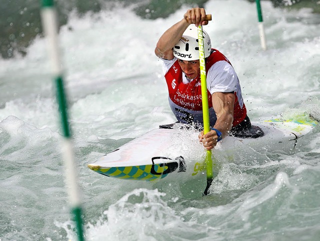 Lena Stcklin (links) hofft, dass ihre... auch fr Frauen bald olympisch wird.   | Foto: dpa/Janina Ruth