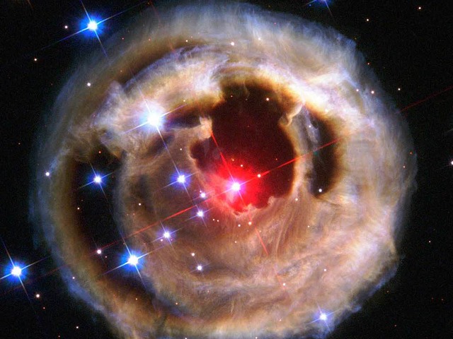 Wie Hubble das All sieht: Lichtecho ei...3000 Lichtjahre von der Erde entfernt   | Foto: ESA