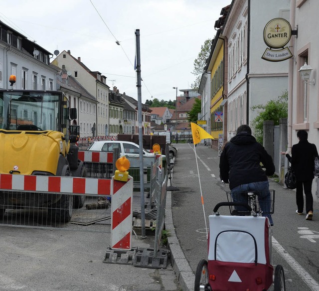 Radfahrer und Fugnger gemeinsam auf ...utz-Strae gibt es wieder neue Plne.   | Foto: Walser