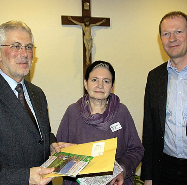 Der katholische Dekan Hans-Jrgen Deck...alick und Stefan Bonath (von links) .   | Foto: Elfriede Mosmann