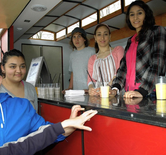 Fr &#8222;Coolinario&#8220; wurde ein...auwagen in einen Bistrowagen umgebaut   | Foto: Wieschenkmper