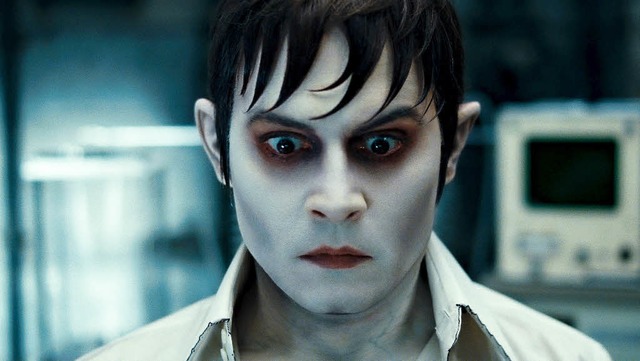 Nach 196  Jahren unter der Erde  ins A...iger: Johnny Depp als Vampir Barnabas   | Foto: Warner