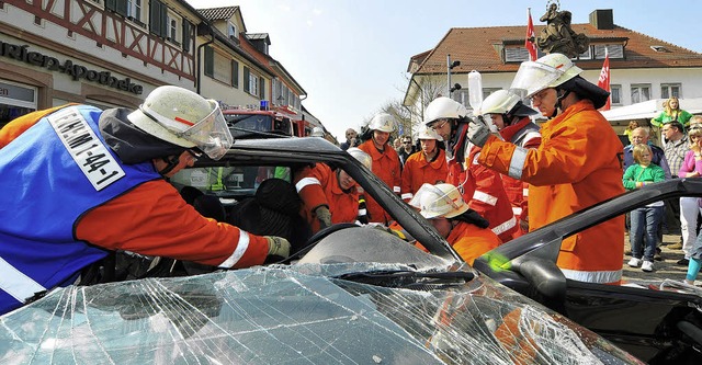 Einen Vorgeschmack auf die Feuerwehr-A...euerwehr bei der Frhjahrsmesse Drive.  | Foto: Stefan Merkle