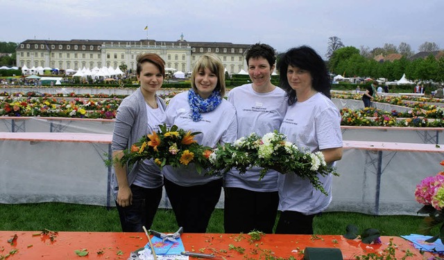 Das Team aus Steinen mit den Kolleginn...Susanne Fricker und Elvira Metschies.   | Foto: Privat