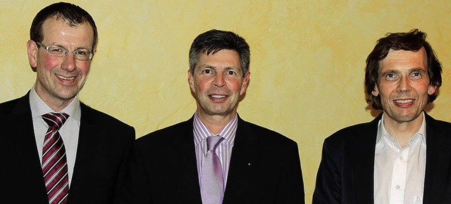 Stolz  ist Brgermeister Christof Nitz...r (links) und Stefan Klever (rechts).   | Foto: Hans-Jrgen Hege