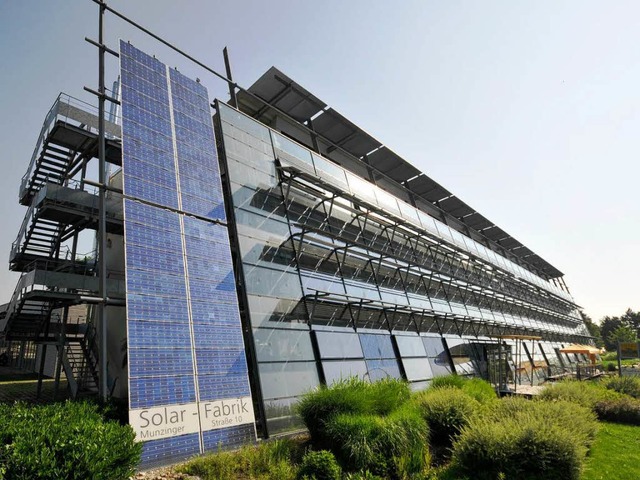 Der Hauptsitz der Solar-Fabrik in Freiburg.  | Foto: Ingo Schneider