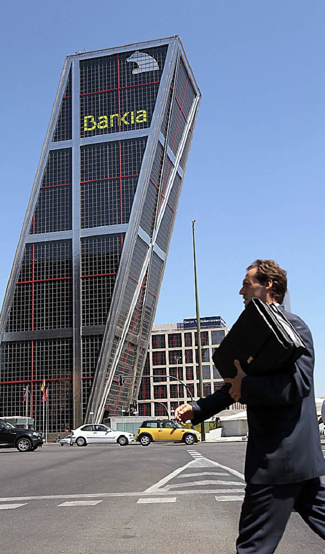 In Schieflage: Bankia (im Bild die Zentrale in Madrid)   | Foto: dpa