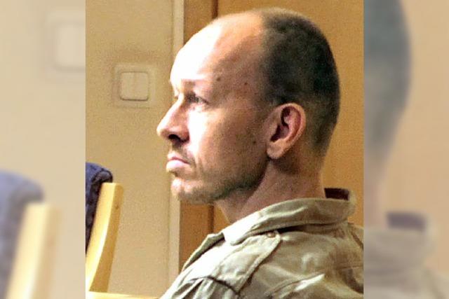 Heckenschütze schweigt vor Gericht – und imponiert Breivik