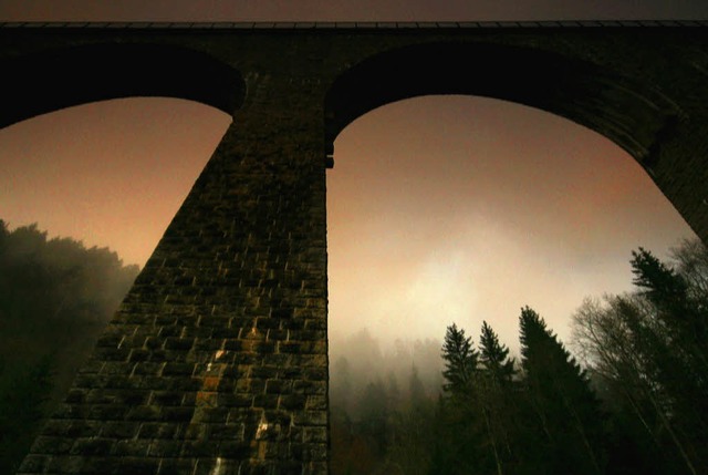 Wahrzeichen der Hllentalbahn:  der Ravenna-Viadukt, solo<ppp></ppp>  | Foto: Ziesmer