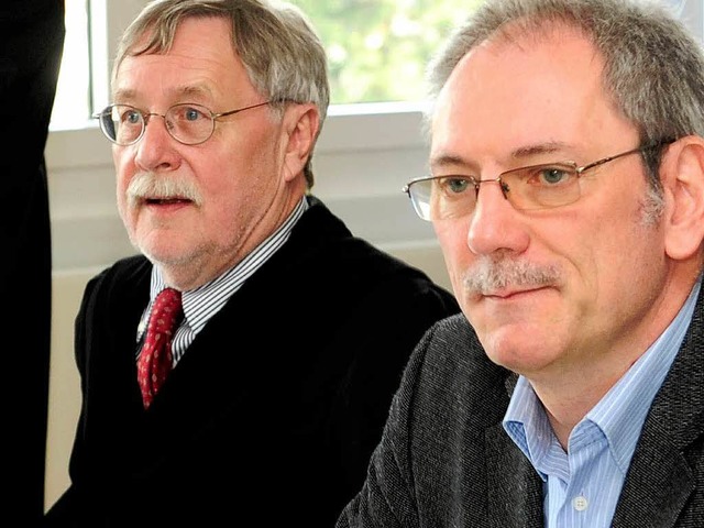 Morten Schuldt-Jensen (rechts)  vor Gericht mit Anwalt Christian Heieck  | Foto: Ingo Schneider