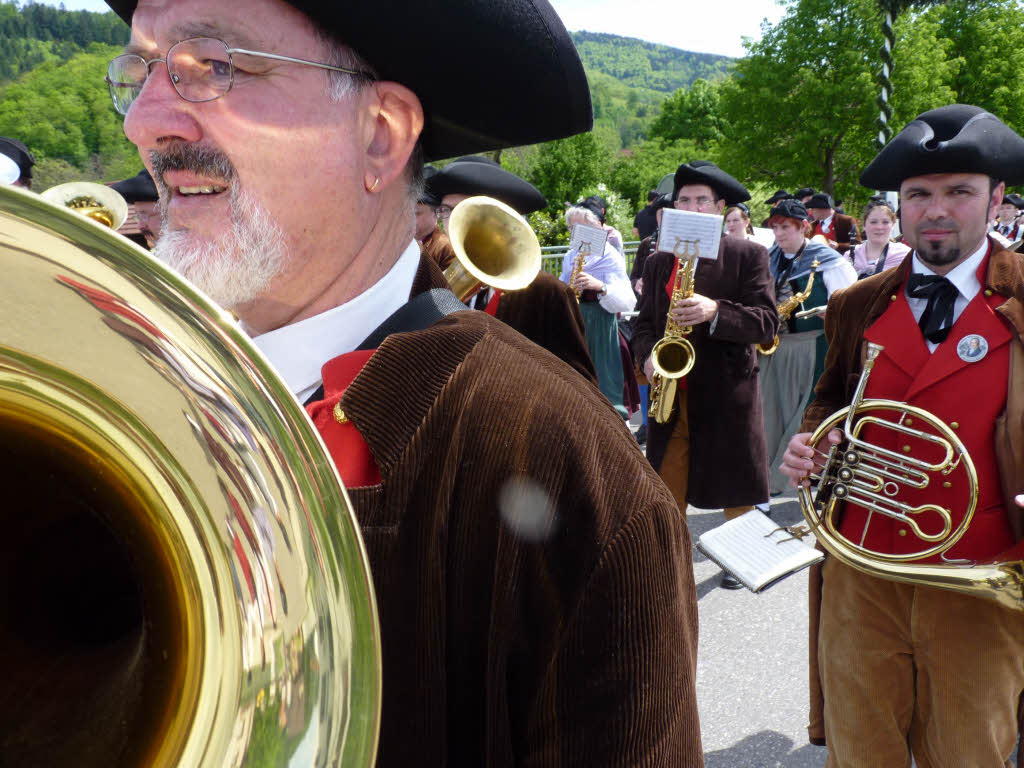 Die Hebelmusik in ihrer historischen Tracht