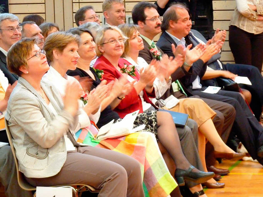 Prominenz in der ersten Reihe: Hebelstiftung-Prsidentin Beatrice Mall-Grob, Landrtin Marion Dammann, Regierungsprsidentin Brbel Schfer und Ministerin Theresia Bauer (von links). Rechts Karl-Heinz Ott