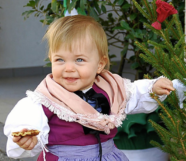 Die kleine Lena war am Hausener Hebelt...z wie die anderen Kinder (von links).   | Foto: Edgar Steinfelder