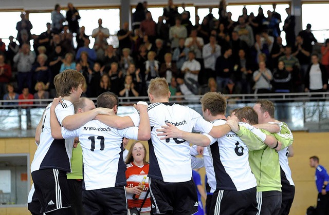 Geschafft: Die Mnnermannschaft des TV...enerhalt in der Landesliga gesichert.   | Foto: Meinrad Schn