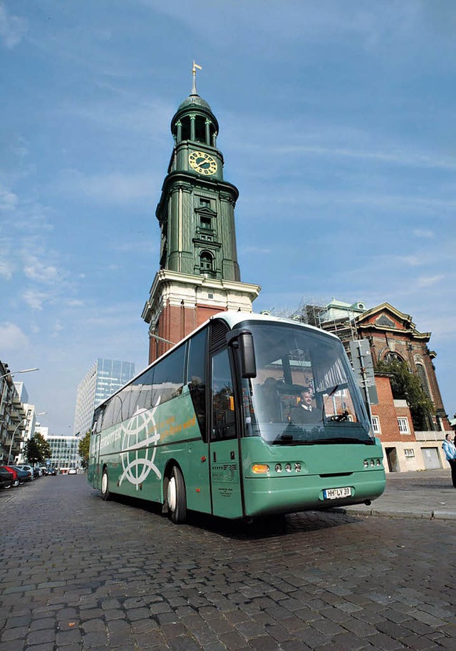 Auf zum Michel: Bei einer Bustour nach Hamburg  | Foto: gbk