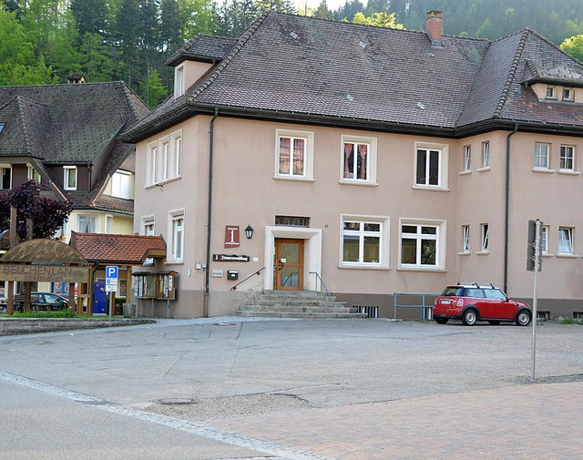 Das Haus des Gastes in Schnau muss dr...Vorplatz ansehnlich gestaltet werden.   | Foto: Jacob