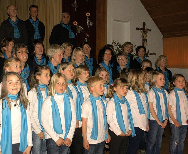 Auch  die kleinen Snger riss das Konzert des Gospelchors mit.  | Foto: Wehrle