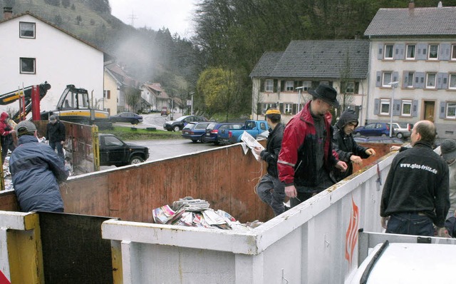 Vereine sind auf die Einnahmen durch P... &#8222;Hilfe zur Selbsthilfe&#8220;.   | Foto: Hartenstein