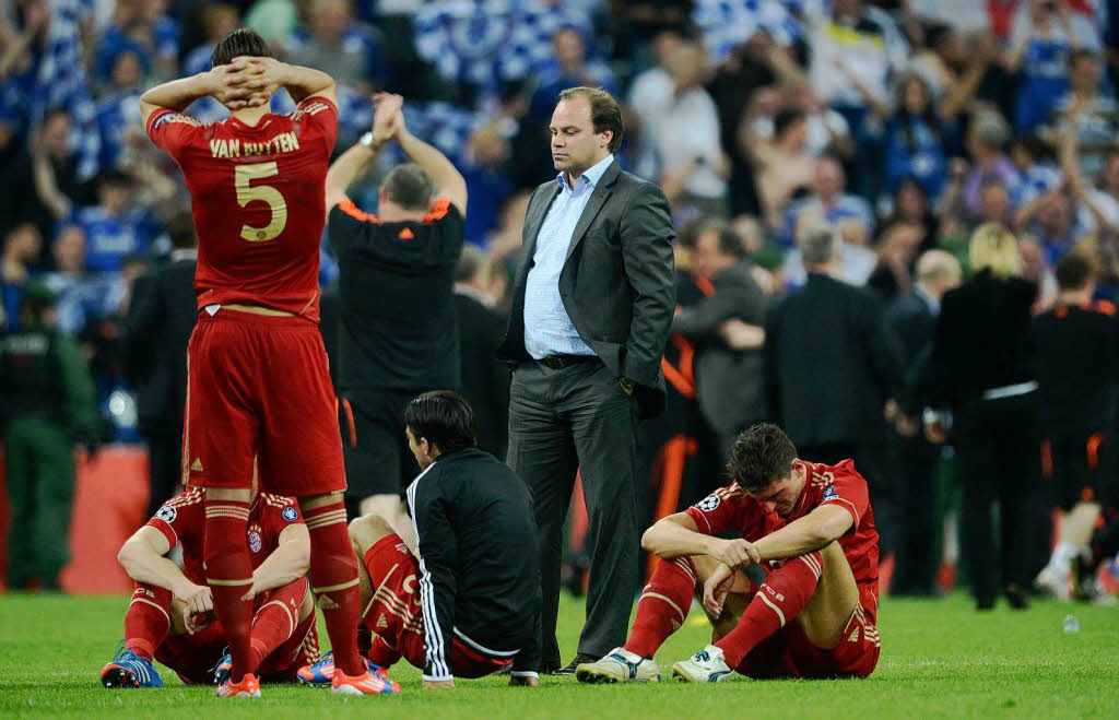 Die Bayern-Profis waren nach dem verlorenen Elfmeterschieen vllig niedergeschlagen.