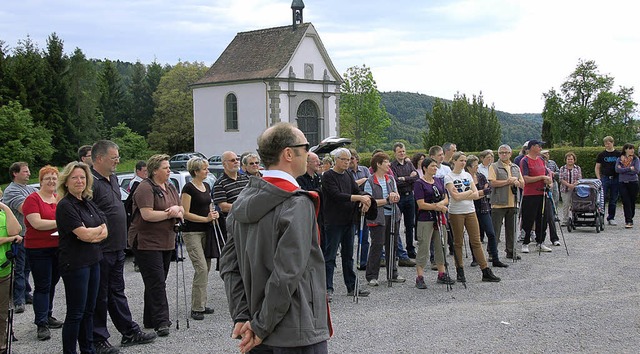 Die Einweihung des Nordic Walking Zent... Team der Flurneuordnung feierten mit.  | Foto: Binner-Schwarz