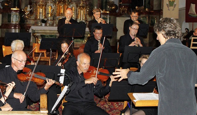 Dirigent Stefan Johann Krattenmacher u...Publikum in Ringsheim und Mnchweier.   | Foto: Adelbert Mutz