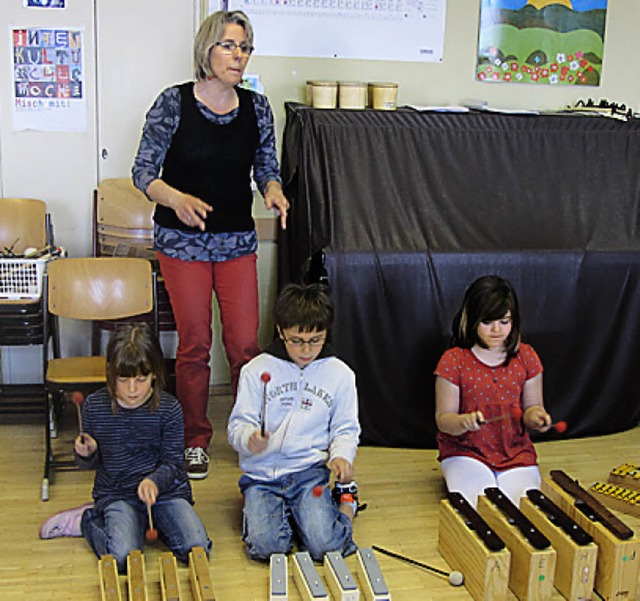 Kinder der  Breisacher  Grundschule Th...num werden musikalisch frh gefrdert.  | Foto: privat