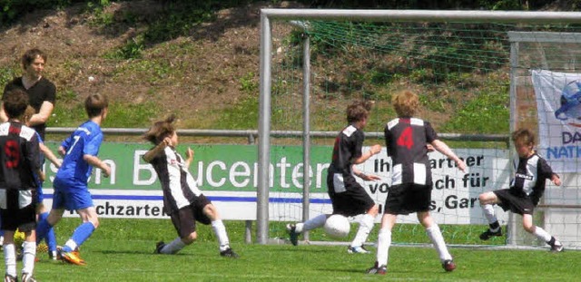 Vorentscheid Danone-Cup in Stegen: Der...ollte doch noch etwas zu machen sein?   | Foto: Monika Rombach