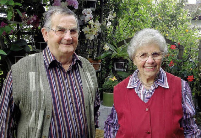 Fritz und Gerda Rcker auf ihrer Terrasse  | Foto: Silke Hartenstein